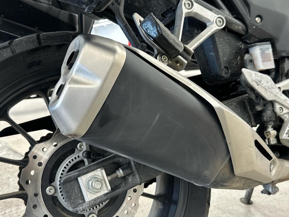 HONDA CB 2023