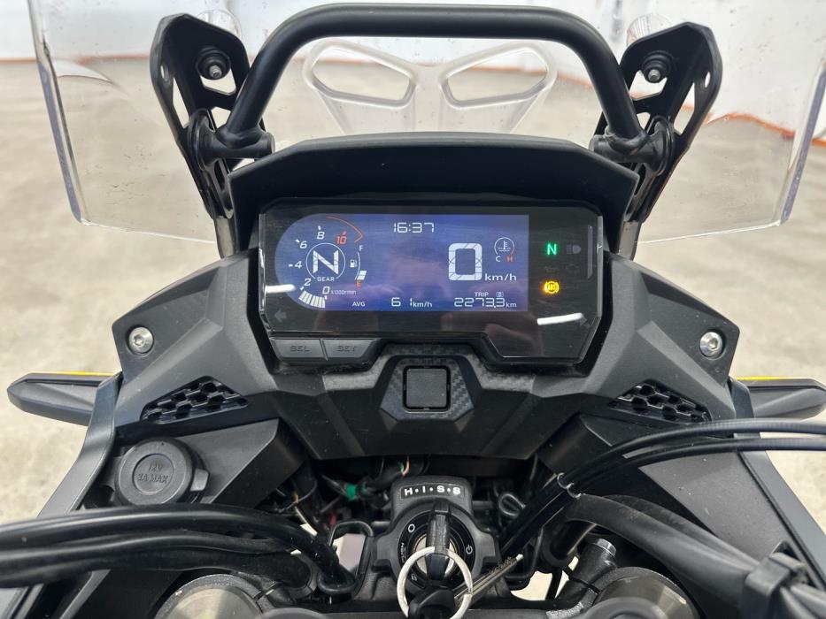 HONDA CB 2023
