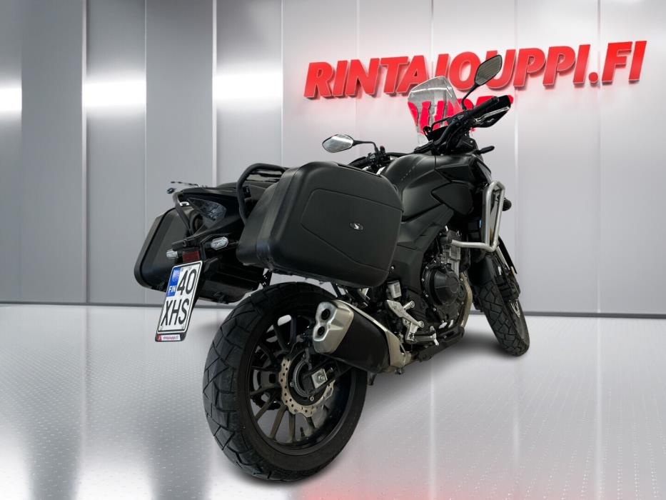 HONDA CB 2023