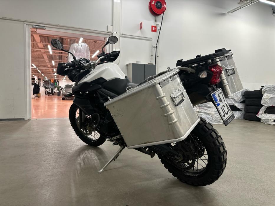 TRIUMPH TIGER 2012