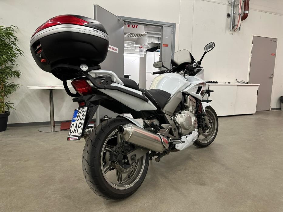 HONDA CBF 2010