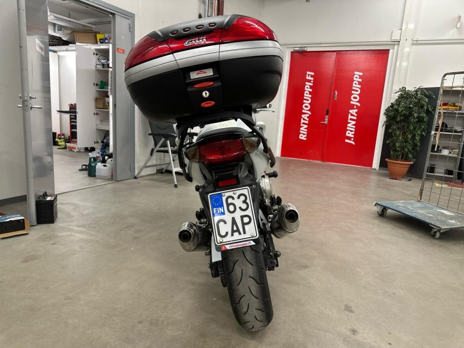 HONDA CBF 2010
