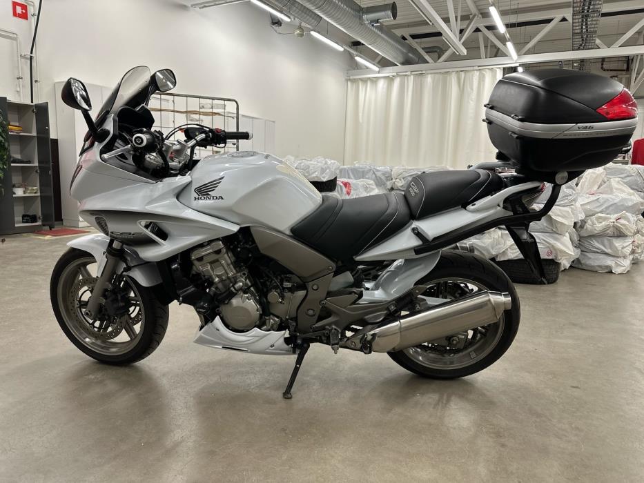 HONDA CBF 2010