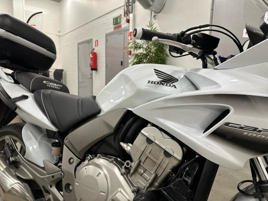 HONDA CBF 2010