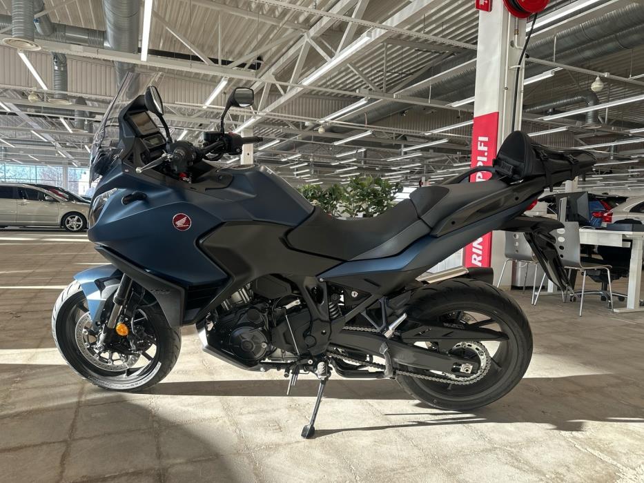HONDA NT 2025