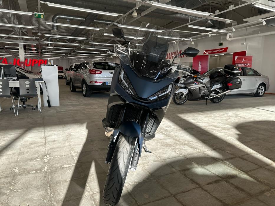 HONDA NT 2025