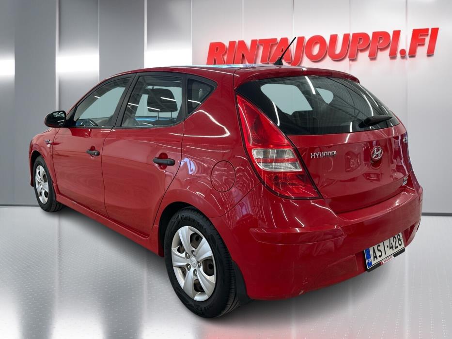 HYUNDAI i30 2011