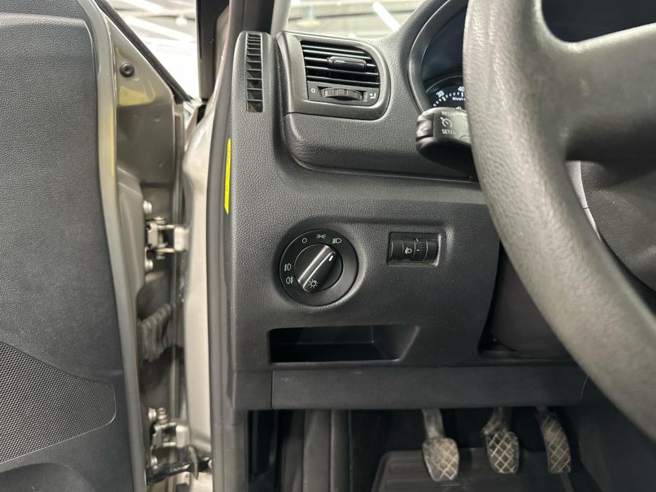 SKODA Roomster 2012