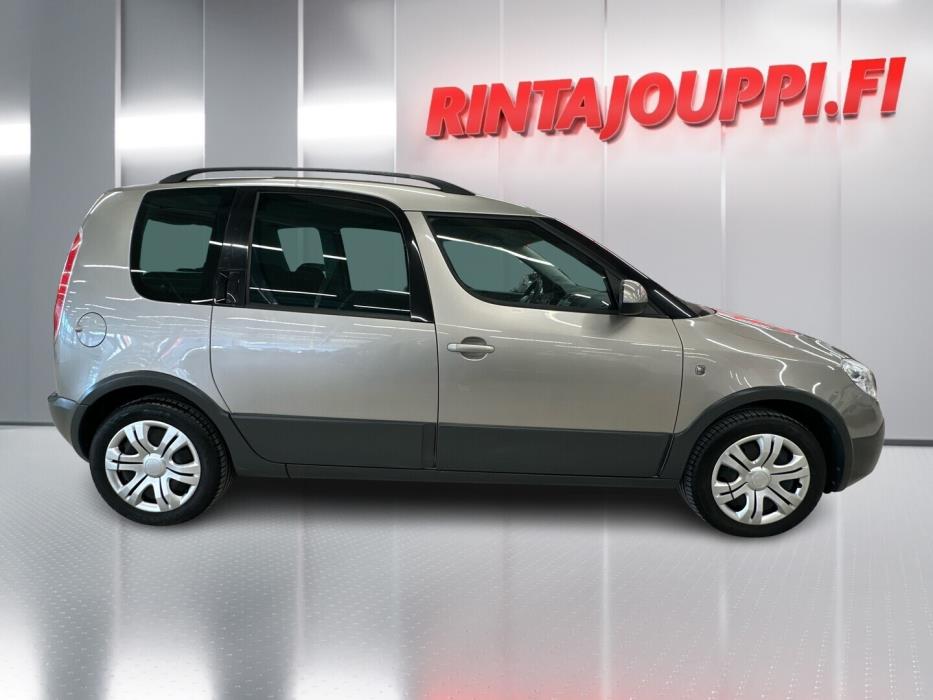 SKODA Roomster 2012