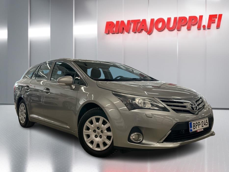 TOYOTA Avensis 2012