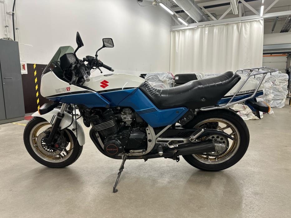 SUZUKI GSX 1985