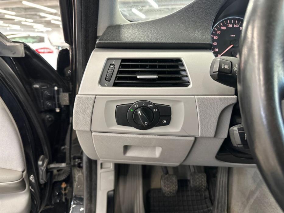 BMW 320 2007