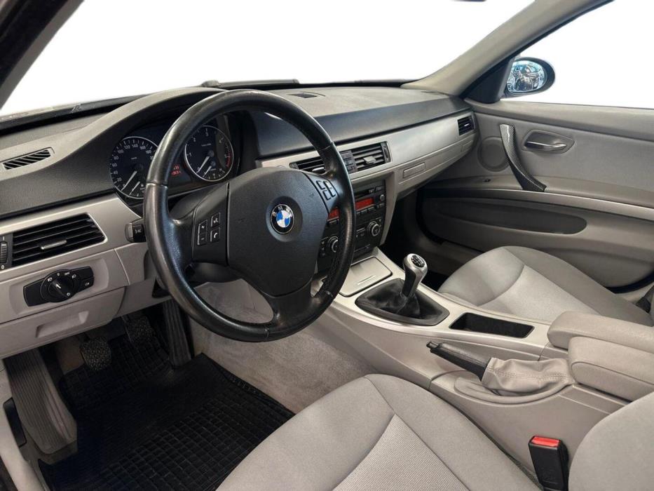 BMW 320 2007