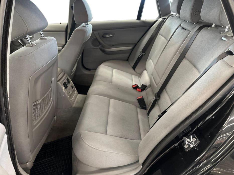BMW 320 2007