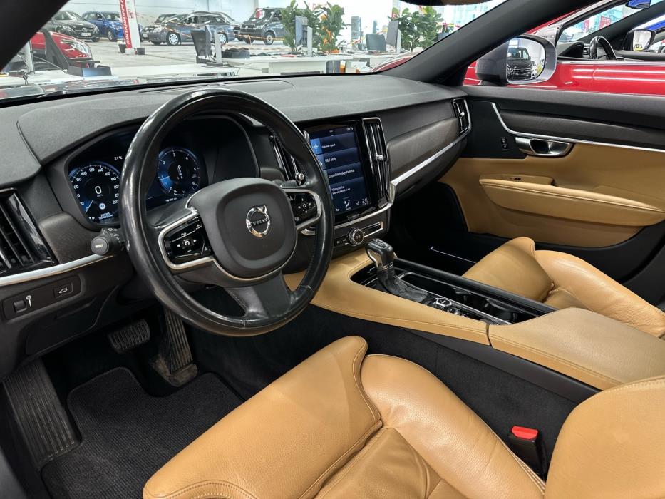 VOLVO V90 Cross Country 2017