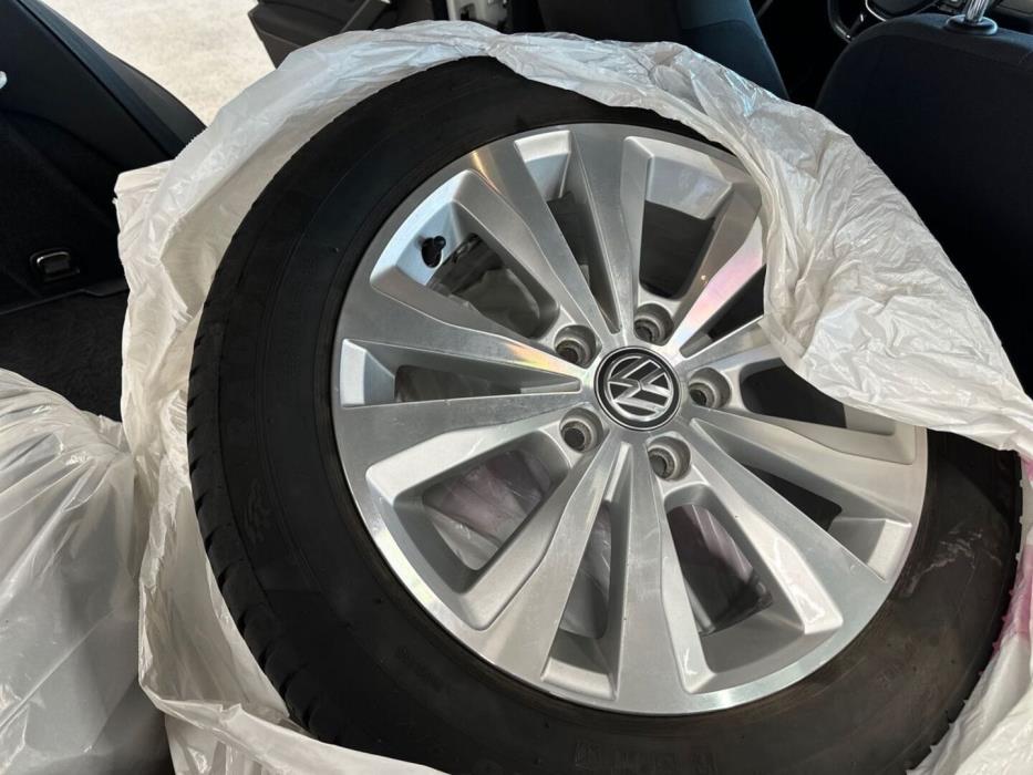 VOLKSWAGEN Golf 2015