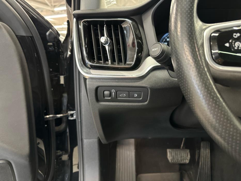 VOLVO V60 2019