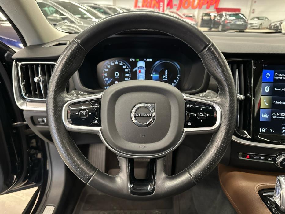 VOLVO V60 2019