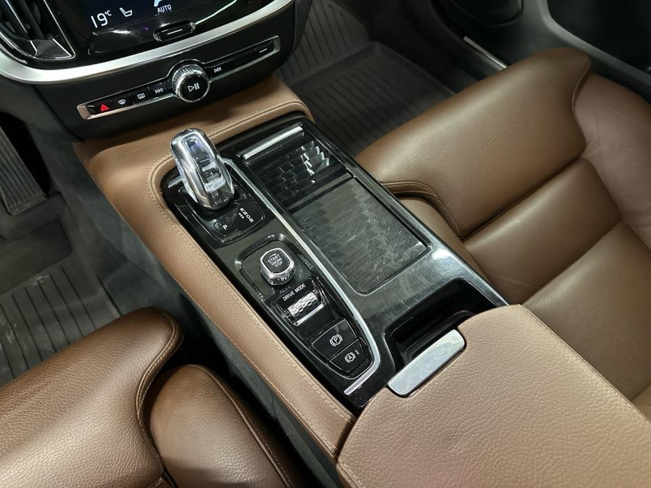 VOLVO V60 2019