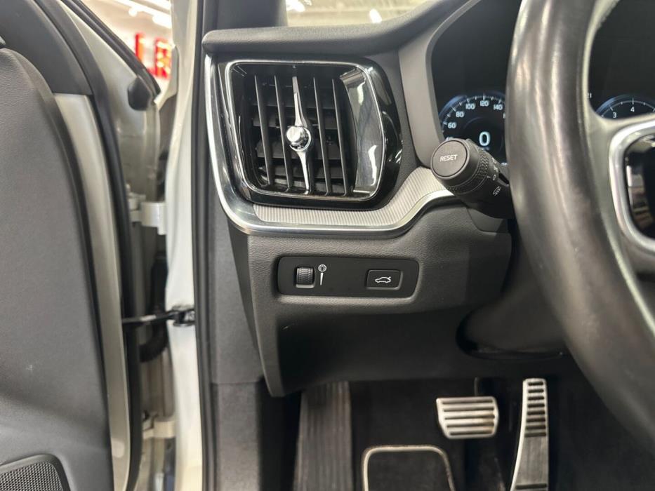 VOLVO S60 2019