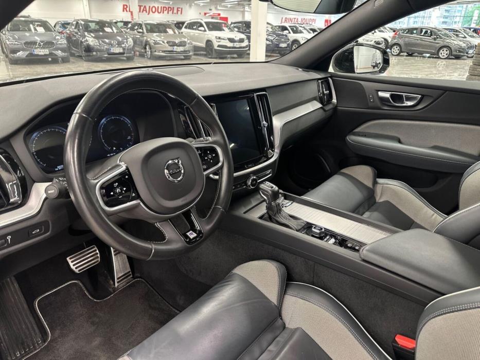 VOLVO S60 2019