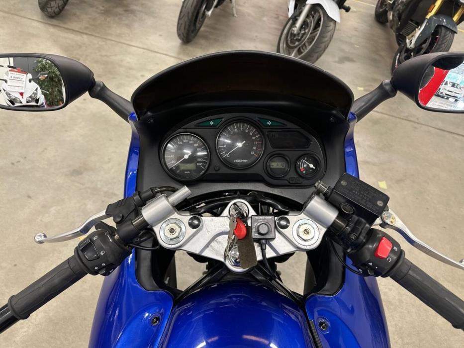 SUZUKI GSX 2003
