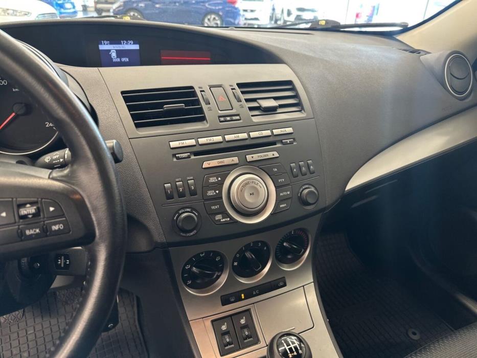 MAZDA Mazda3 2010
