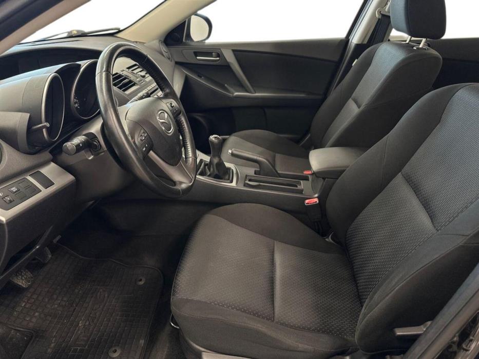 MAZDA Mazda3 2010