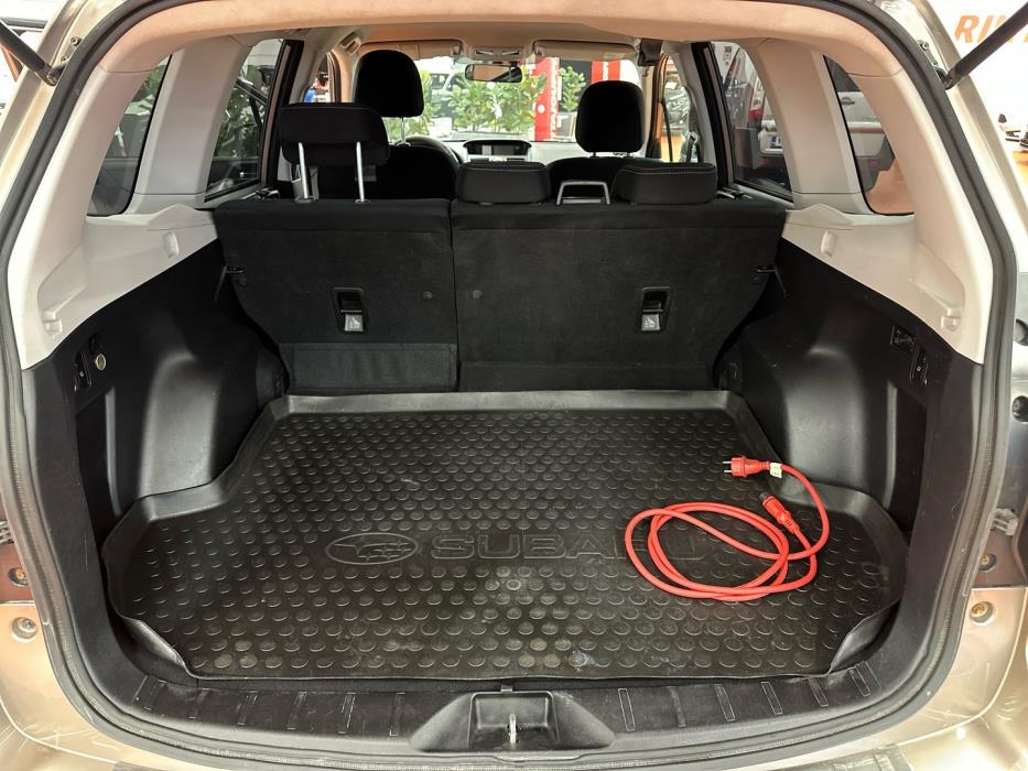 SUBARU Forester 2014