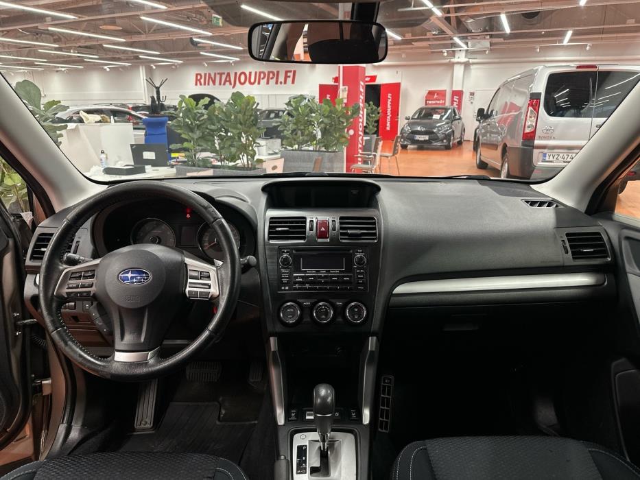 SUBARU Forester 2014