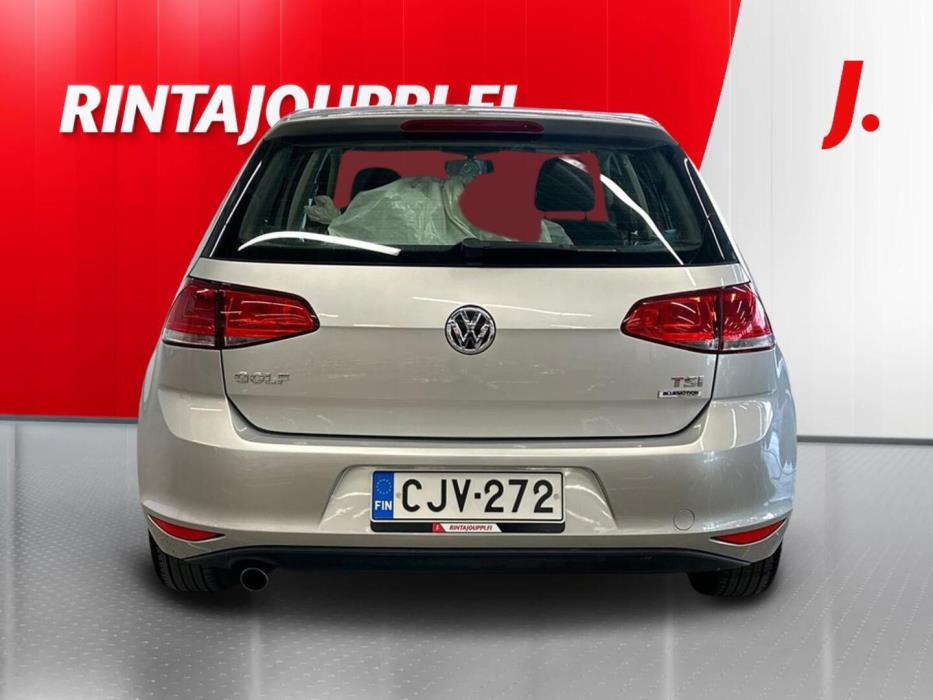 VOLKSWAGEN Golf 2015