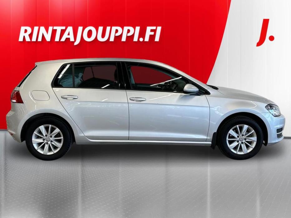 VOLKSWAGEN Golf 2015