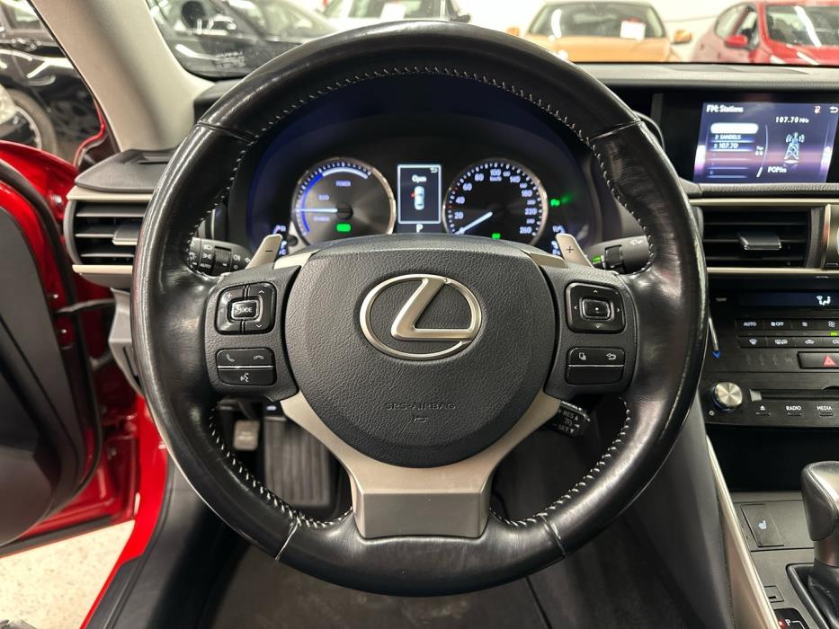 LEXUS IS 2018