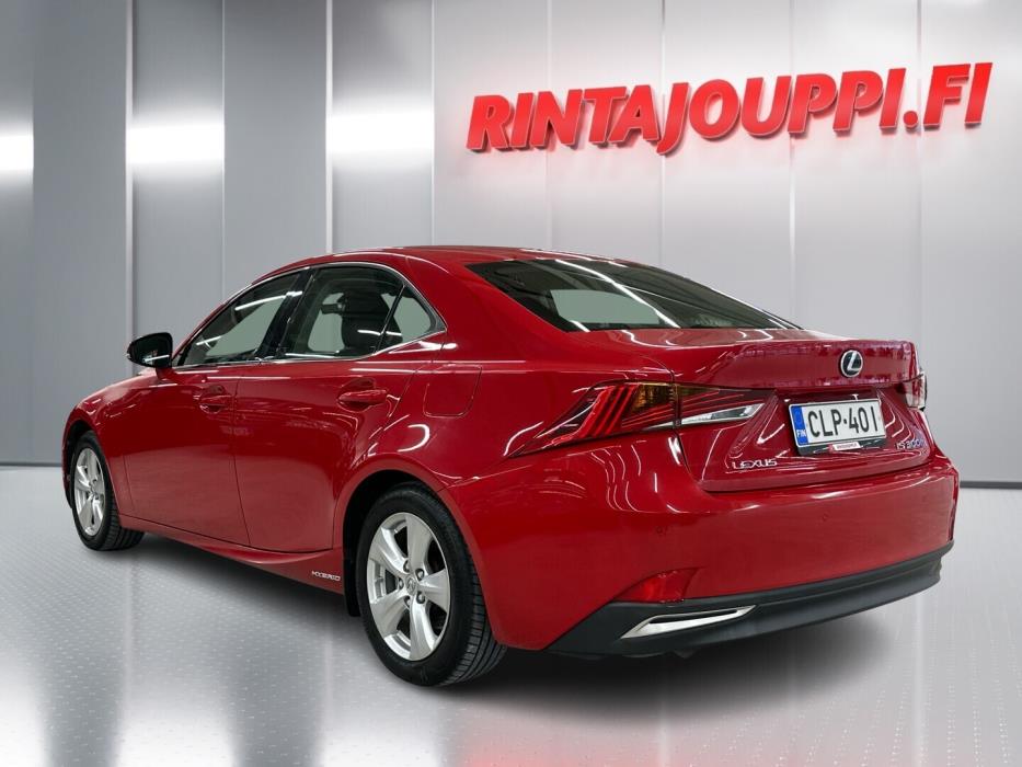 LEXUS IS 2018