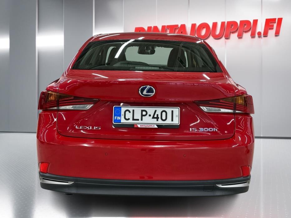 LEXUS IS 2018