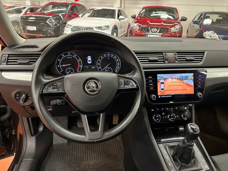 SKODA Superb 2019