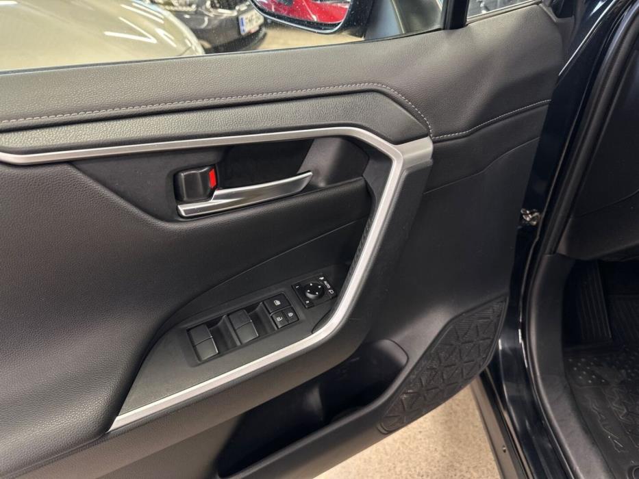 TOYOTA RAV4 2019