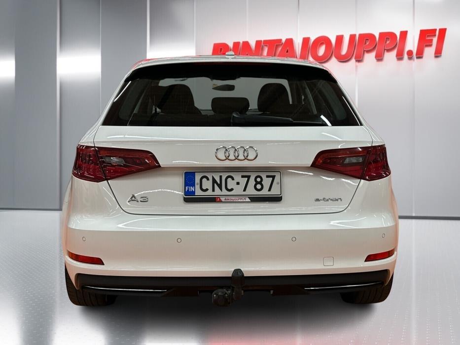 AUDI A3 2016
