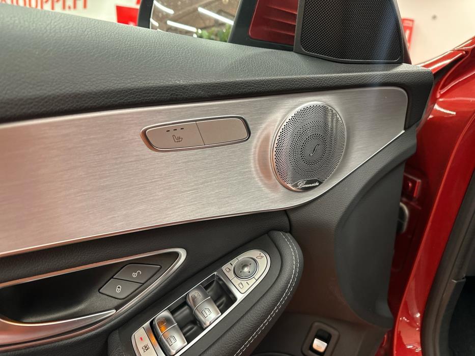 MERCEDES-BENZ C 2020