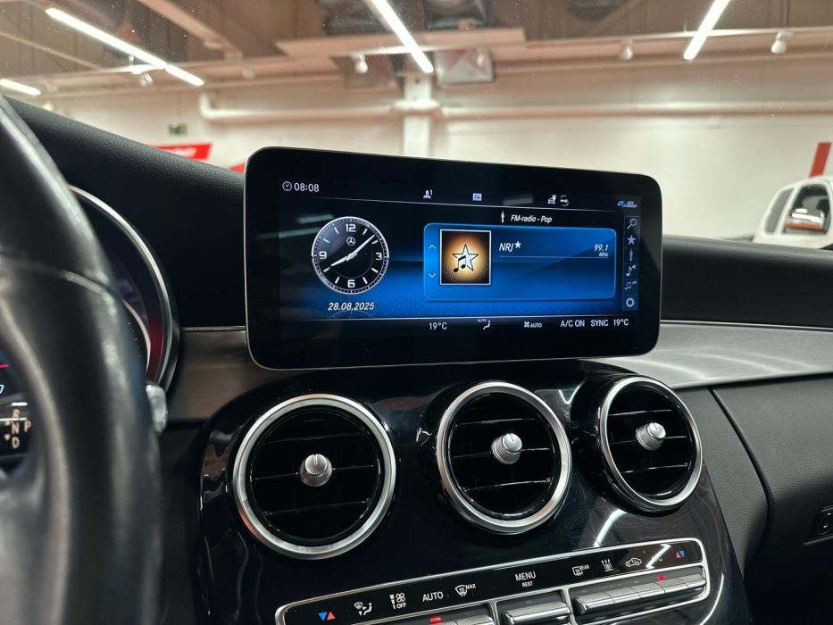 MERCEDES-BENZ C 2020