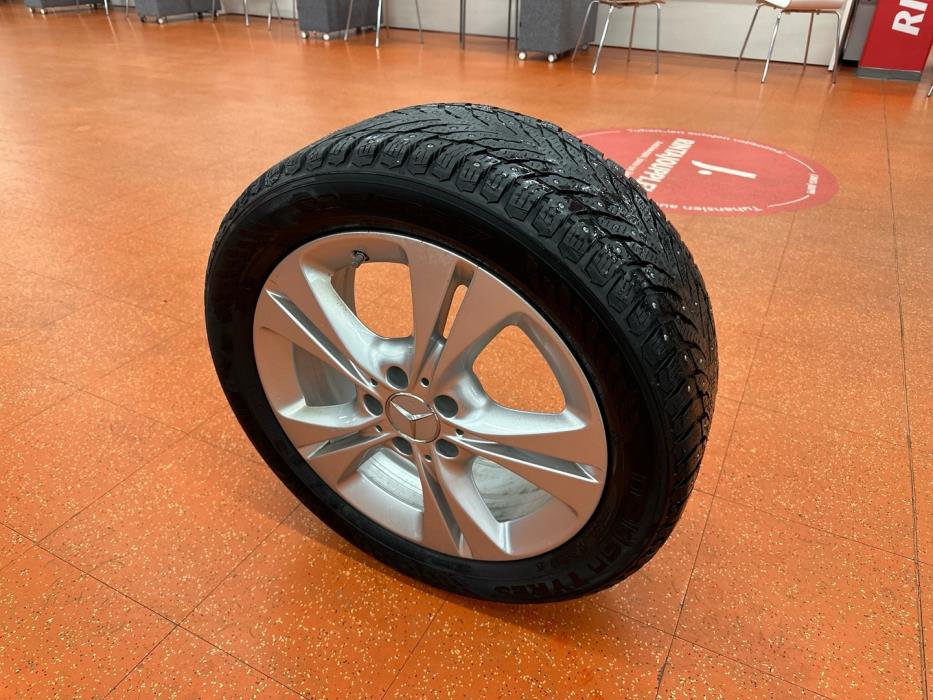 MERCEDES-BENZ C 2020