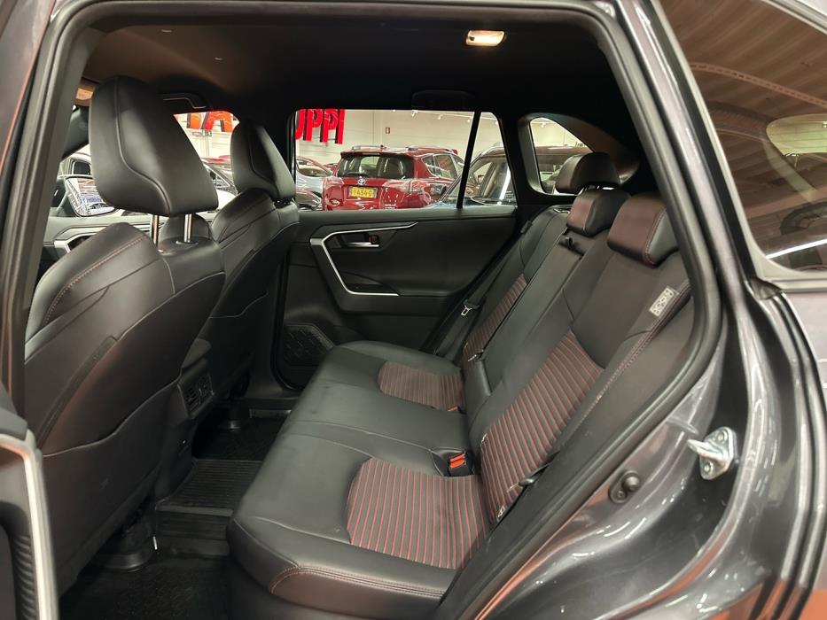 TOYOTA RAV4 Plug-in 2021