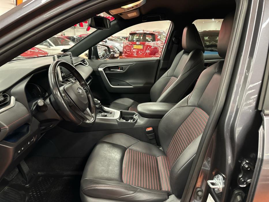 TOYOTA RAV4 Plug-in 2021