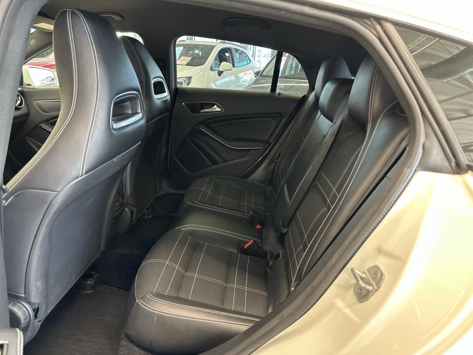 MERCEDES-BENZ CLA 2015
