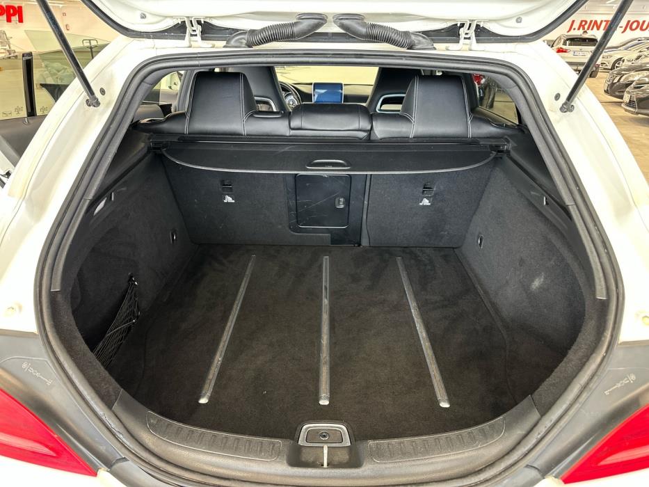 MERCEDES-BENZ CLA 2015