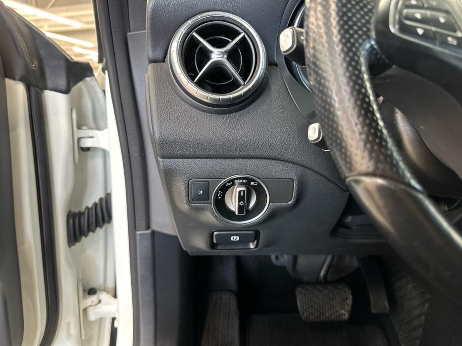 MERCEDES-BENZ CLA 2015