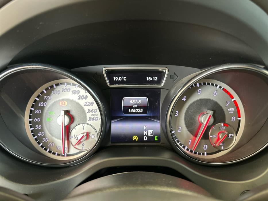 MERCEDES-BENZ CLA 2015