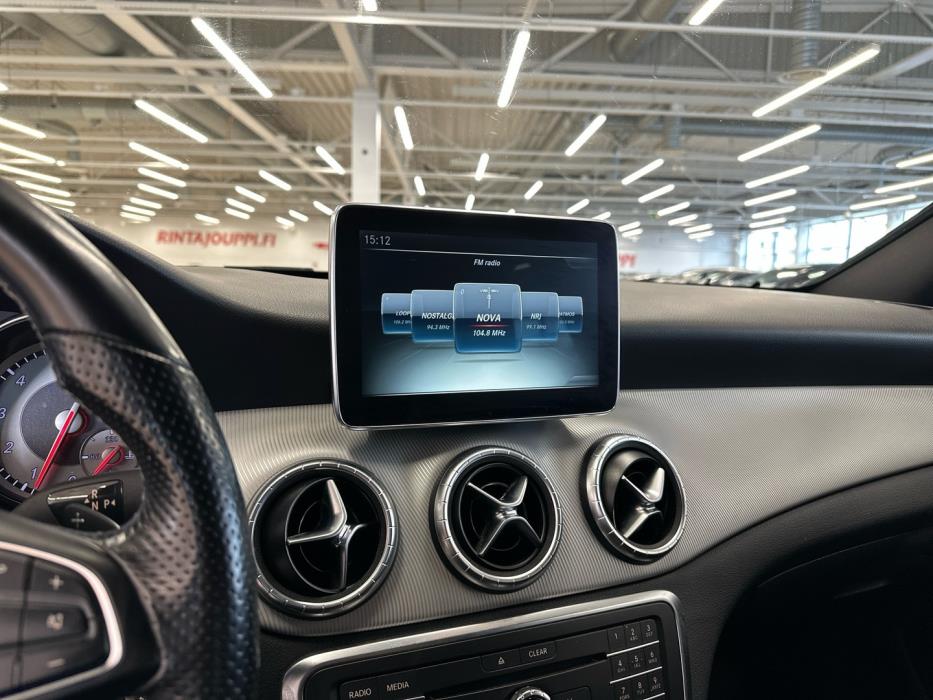 MERCEDES-BENZ CLA 2015