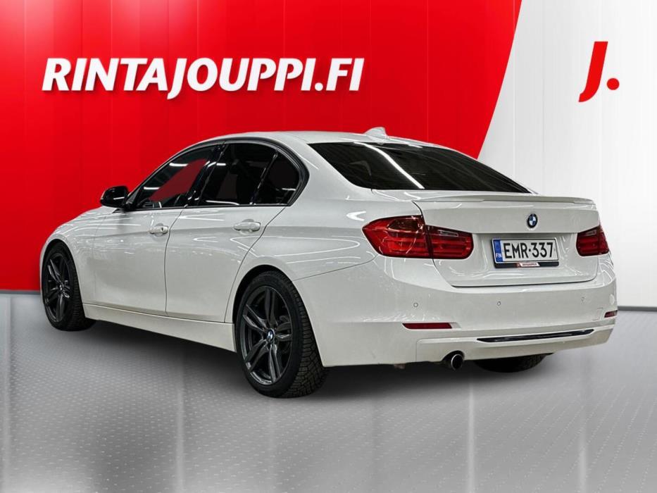 BMW 320 2013