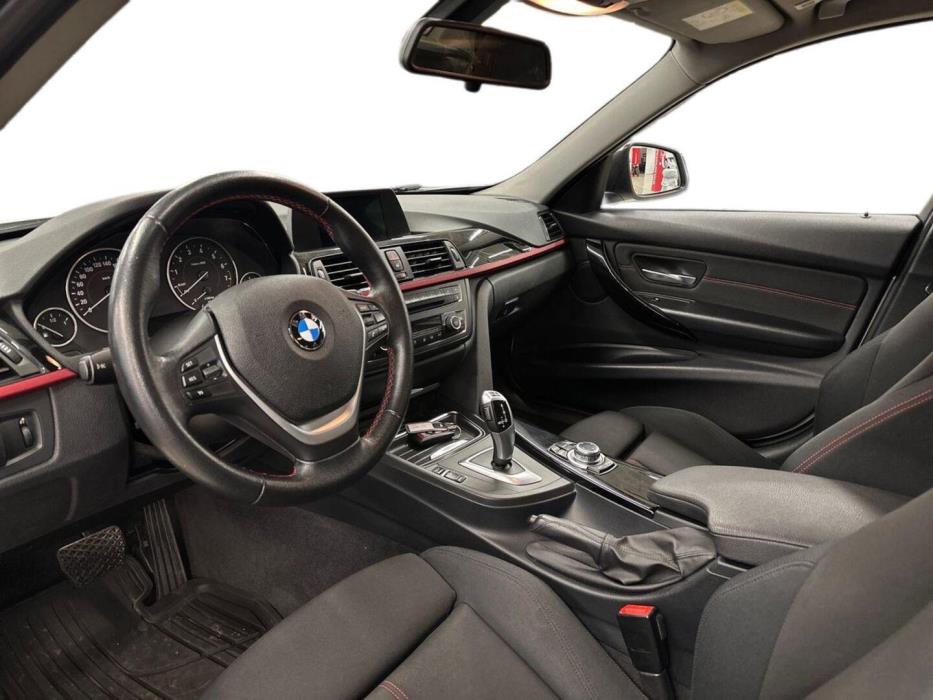 BMW 320 2013
